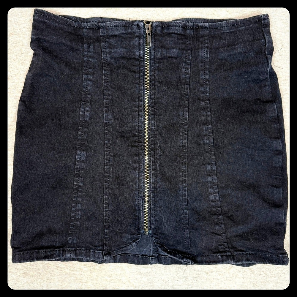 We The Free Y2K Edgy‎ Festival Grunge Inspired Zip Front Black Denim Mini Skirt